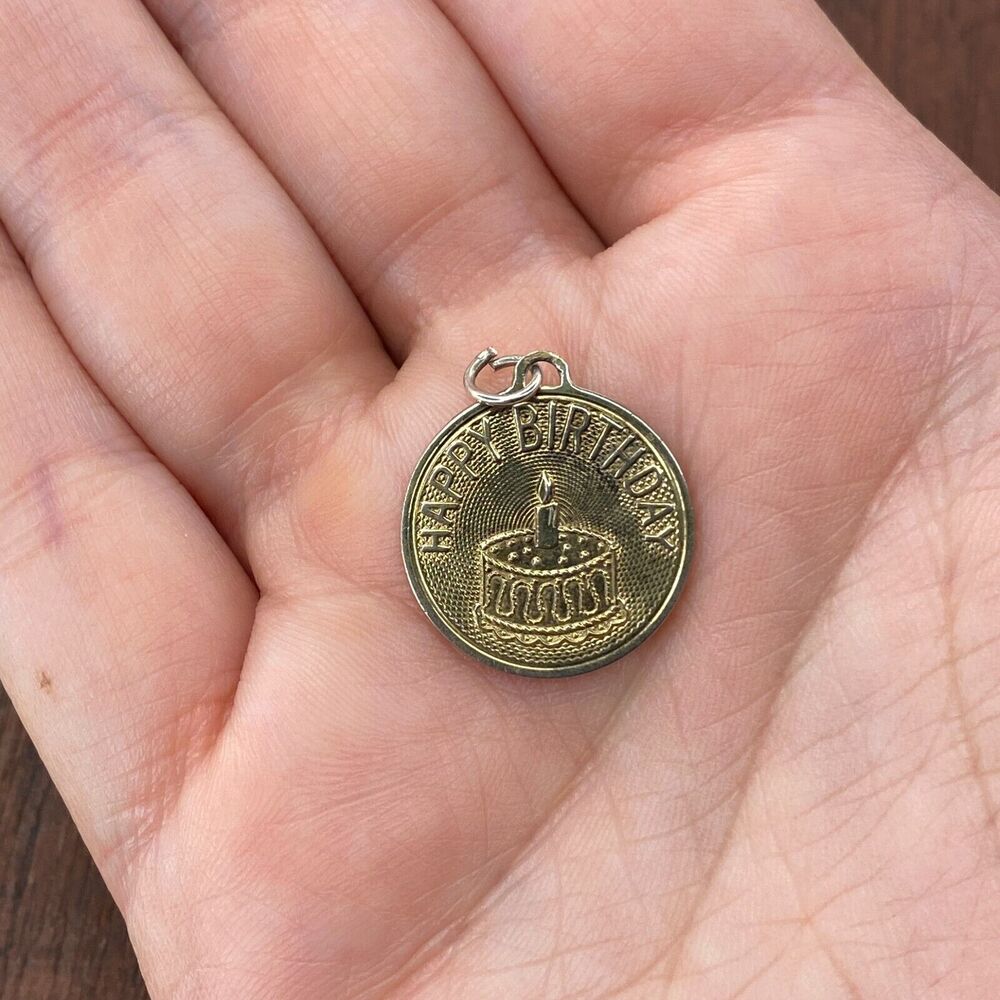 Vintage Beau 925 Sterling Silver "Happy Birthday" Cake Pendant Bracelet Charm